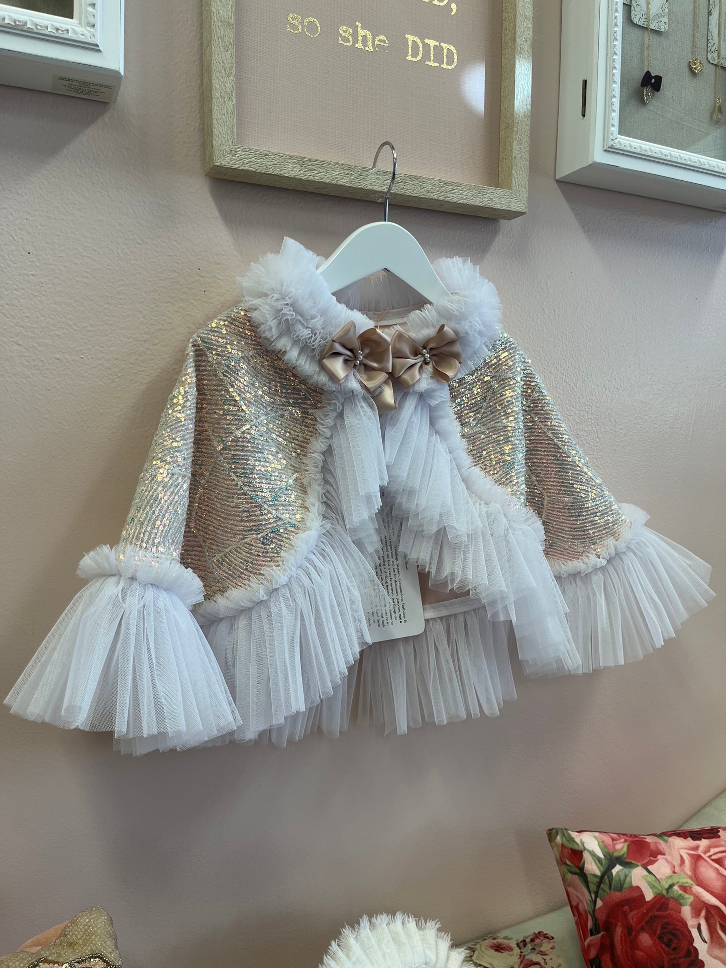 076 Photo Prop