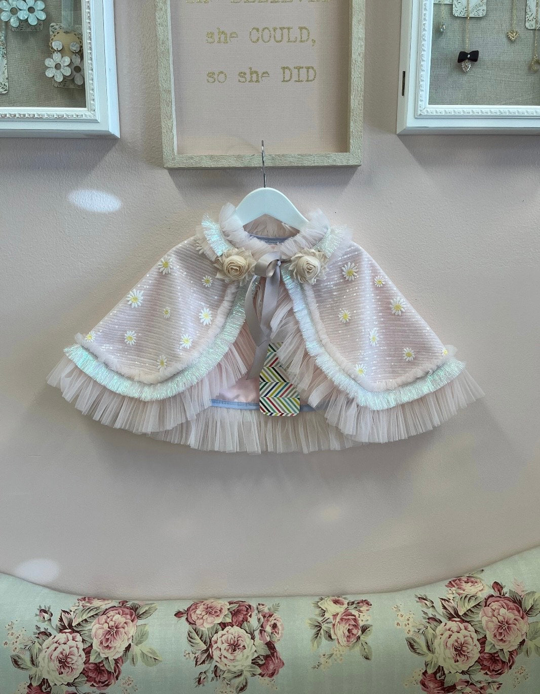 069 Photo Prop