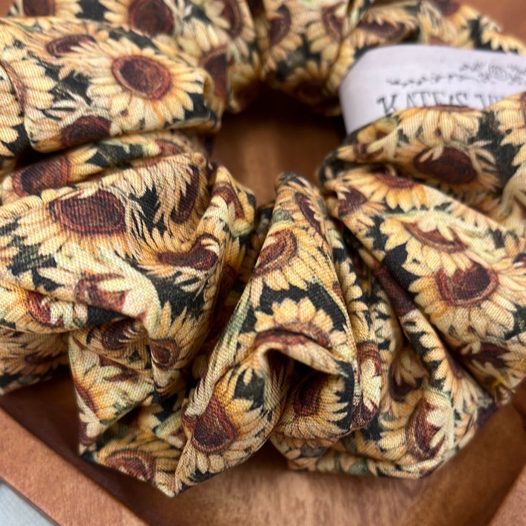 Xl Sunflower Scrunchie