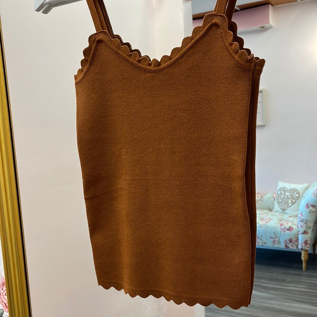 Baylee Scalloped Cami *FINAL SALE ***